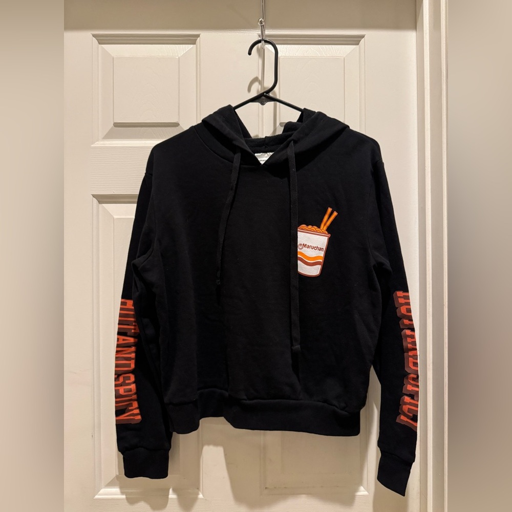 Maruchan women’s hoodie size large